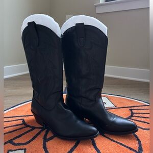 Black Cowboy Boots